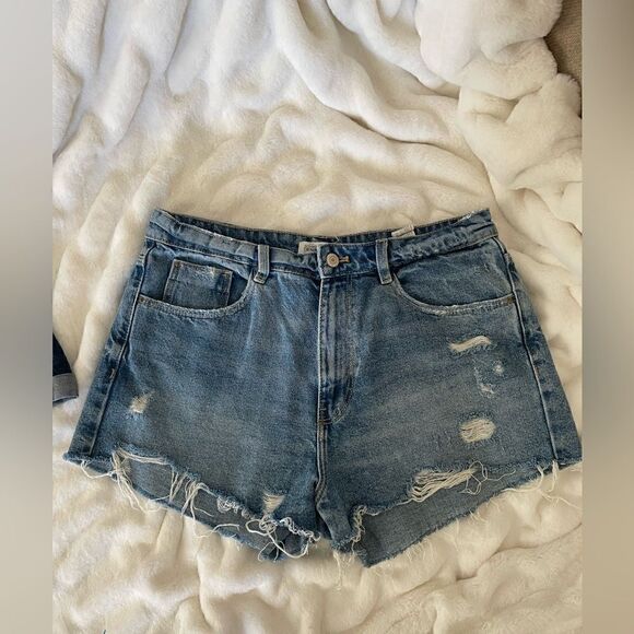 Bundle of 5 shorts 3 tops Women’s - Picture 8 of 16